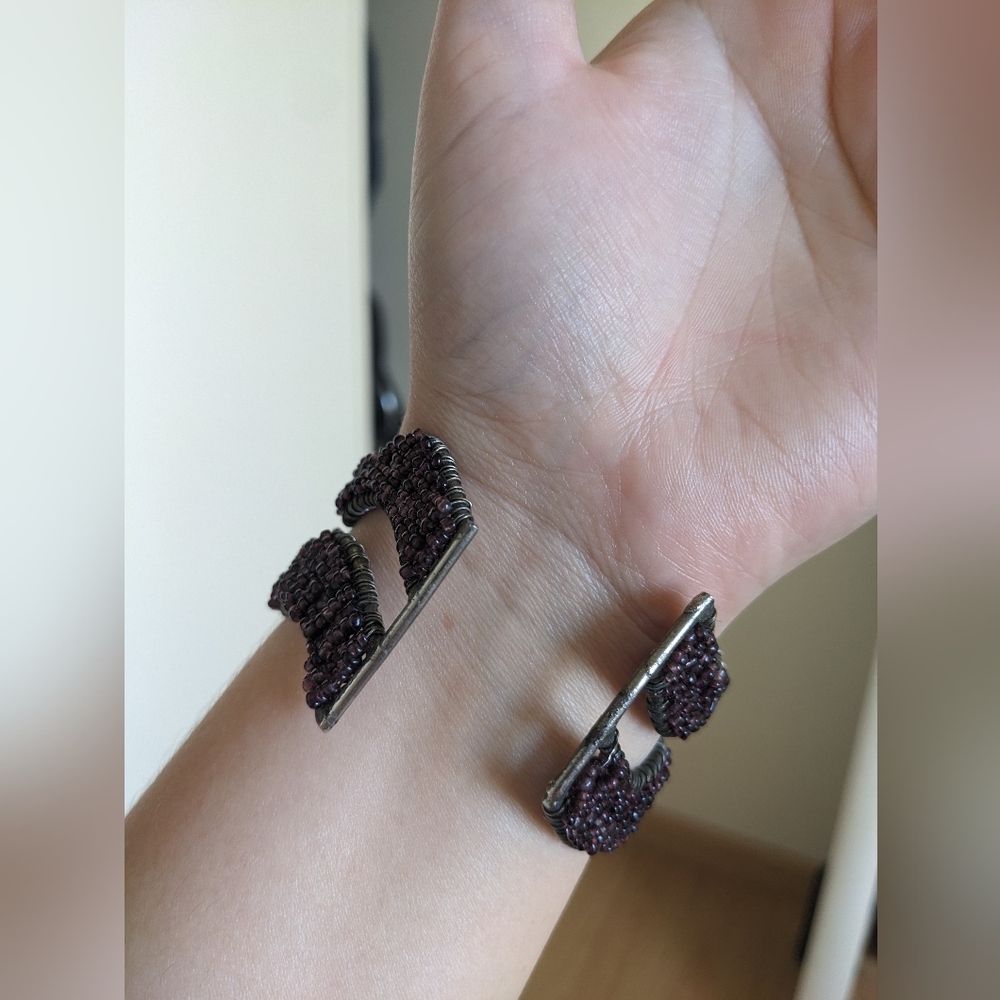 Dark Purple Beaded Wave  Bracelet - Picture 3 of 10